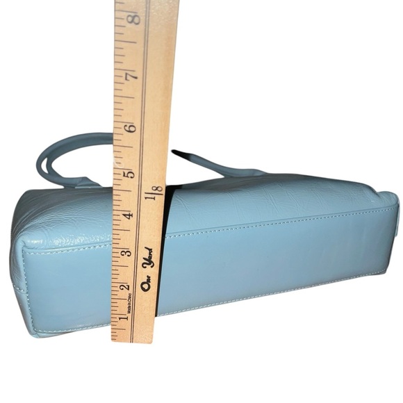 Hobo International purse Lt blue with yellow lining new - Picture 7 of 11